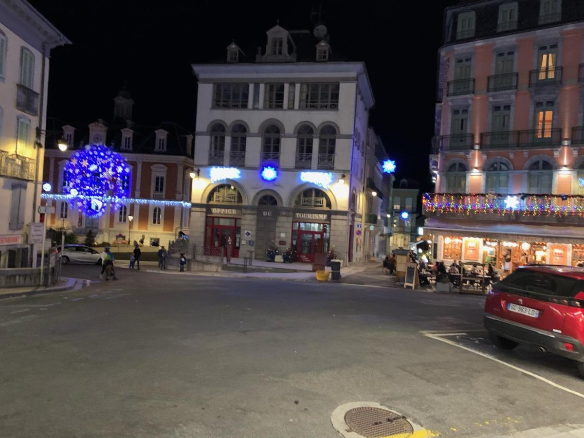 Appartement Idealement Situe Wifi Disponible Cauterets Bagian luar foto