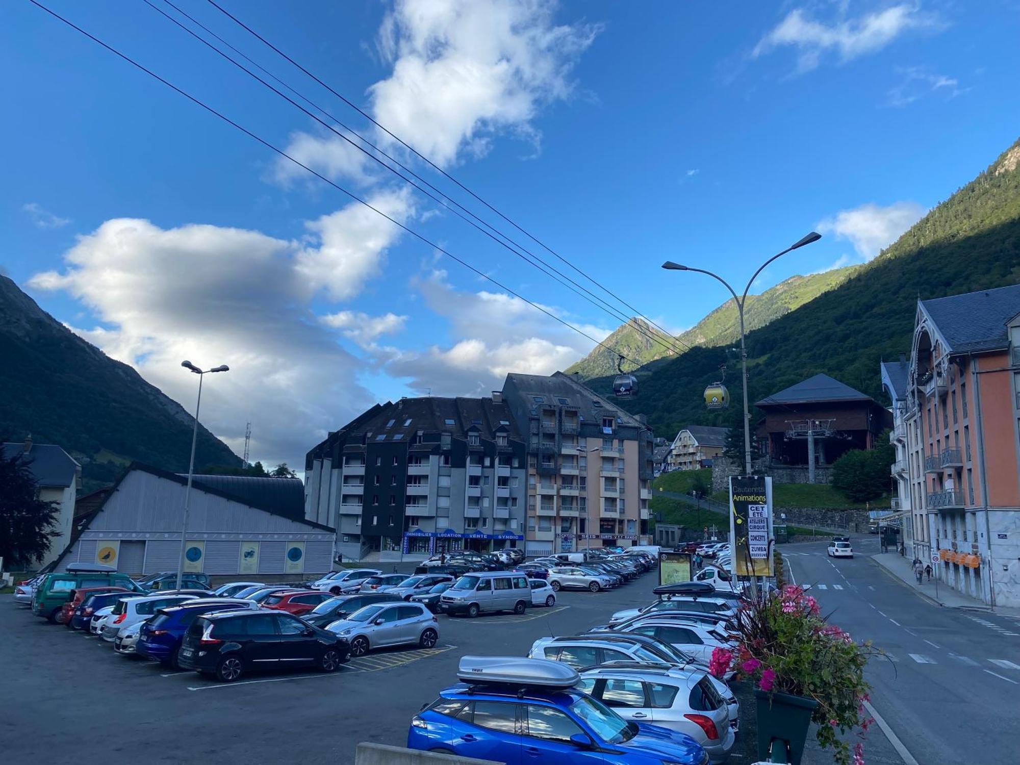 Appartement Idealement Situe Wifi Disponible Cauterets Bagian luar foto